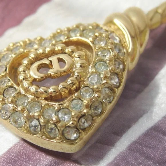 DIOR Heart CD Logo Necklace 🤩✨